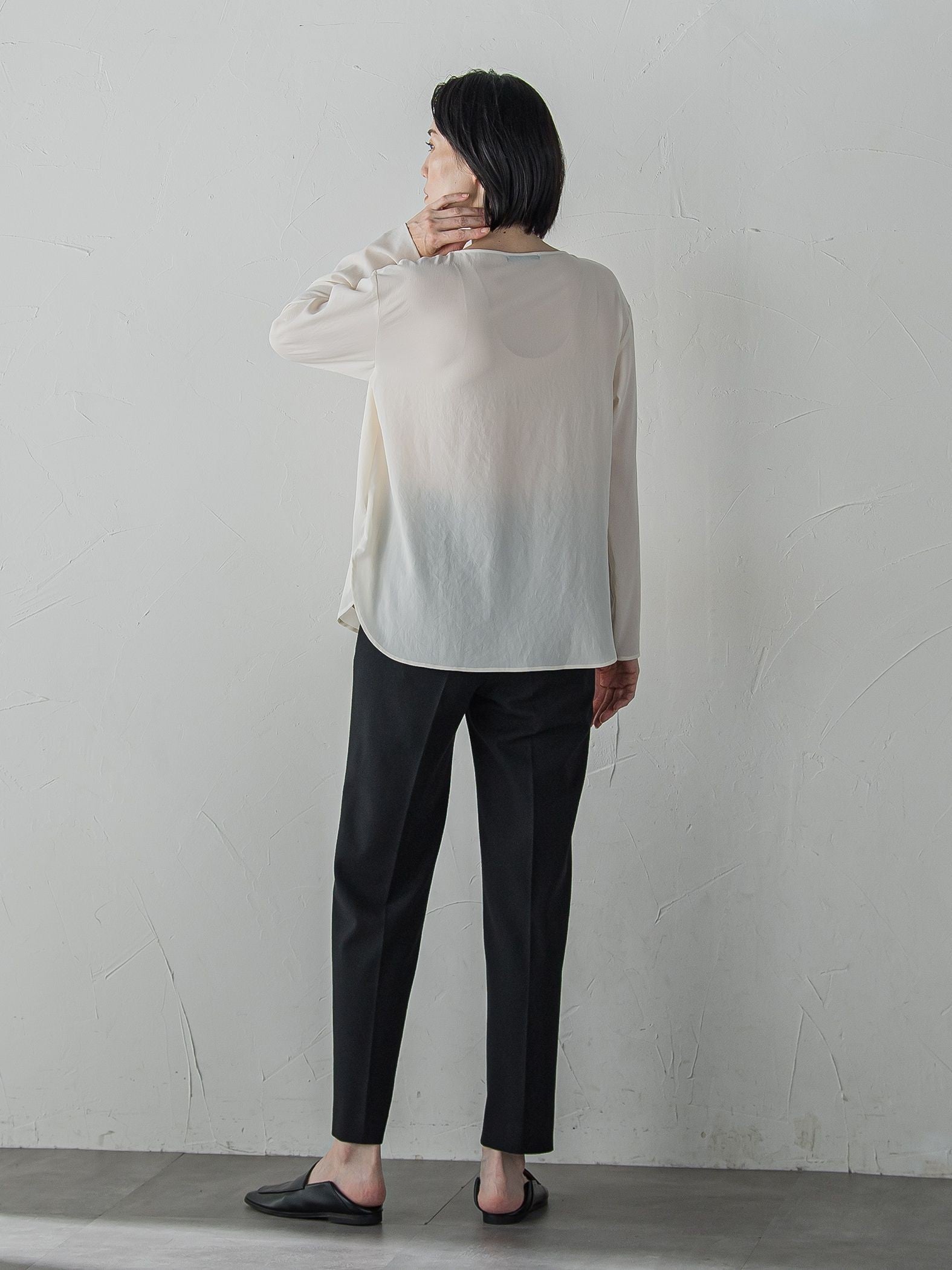 ピクシエスタストレートパンツ≪洗濯機で洗える≫