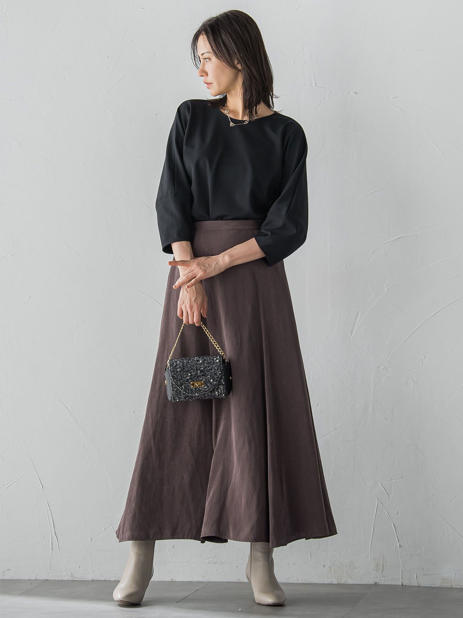 【WEB限定】フォルムスリーブバックジップトップス≪洗濯機で洗える≫