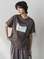 【WEB限定】スクエア箔オーバーサイズTシャツ≪手洗い可能≫