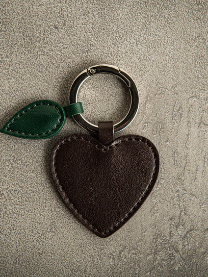 【APPLE LEATHER】ハートシルエットチャーム