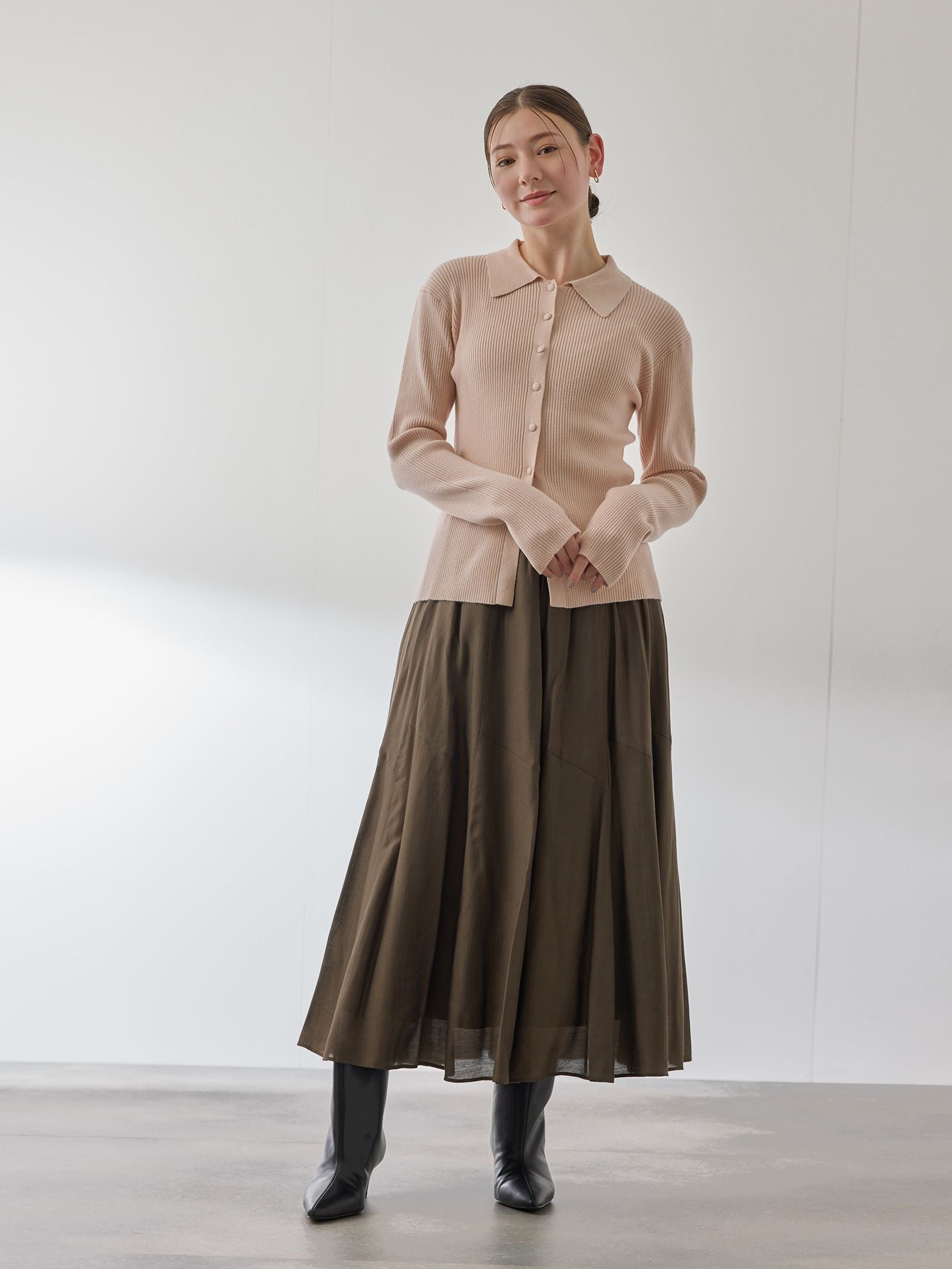 くるみボタンポロニットカーディガン≪手洗い可能≫