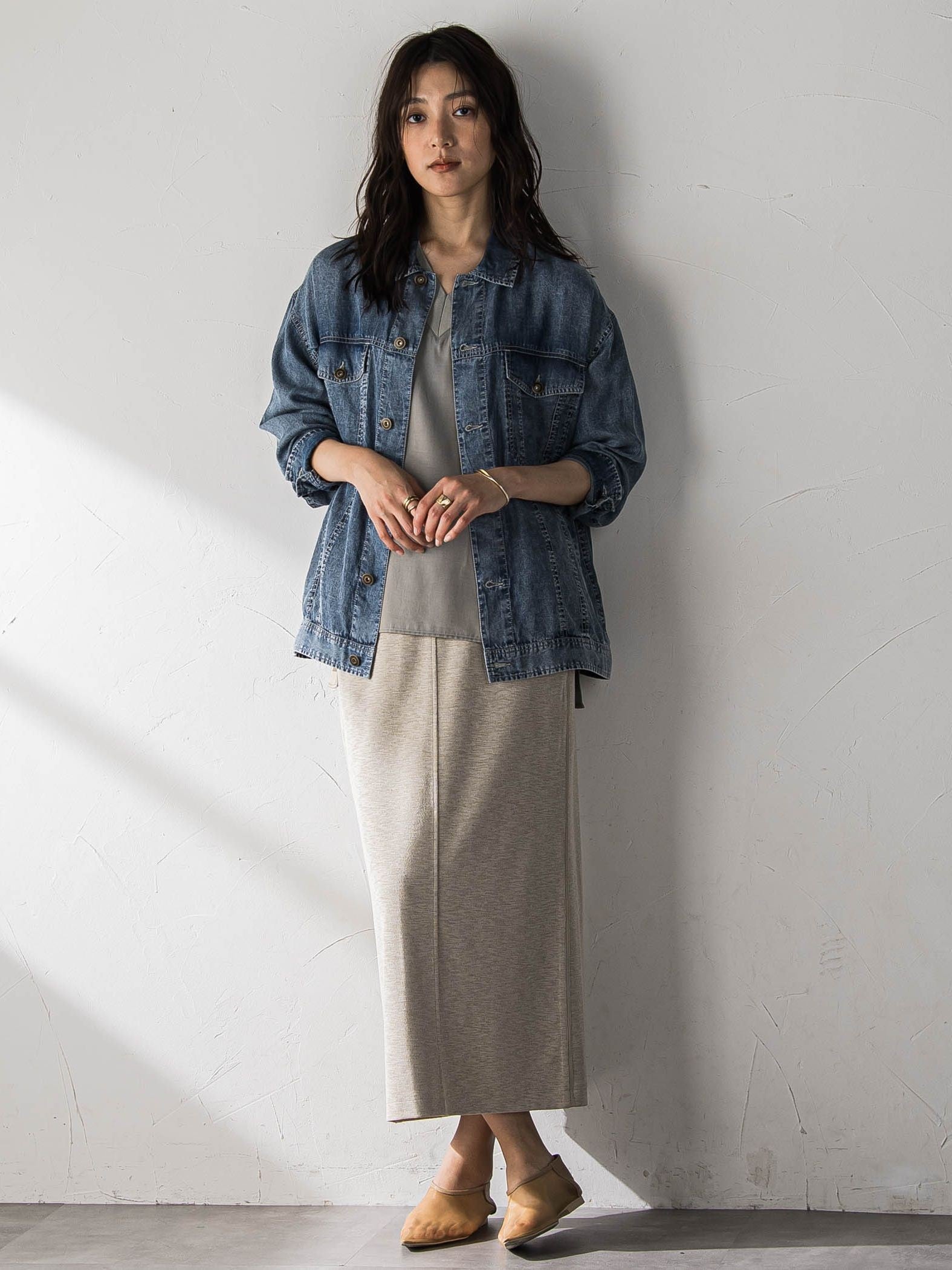 シャンブレーワイドスリーブVネックブラウス