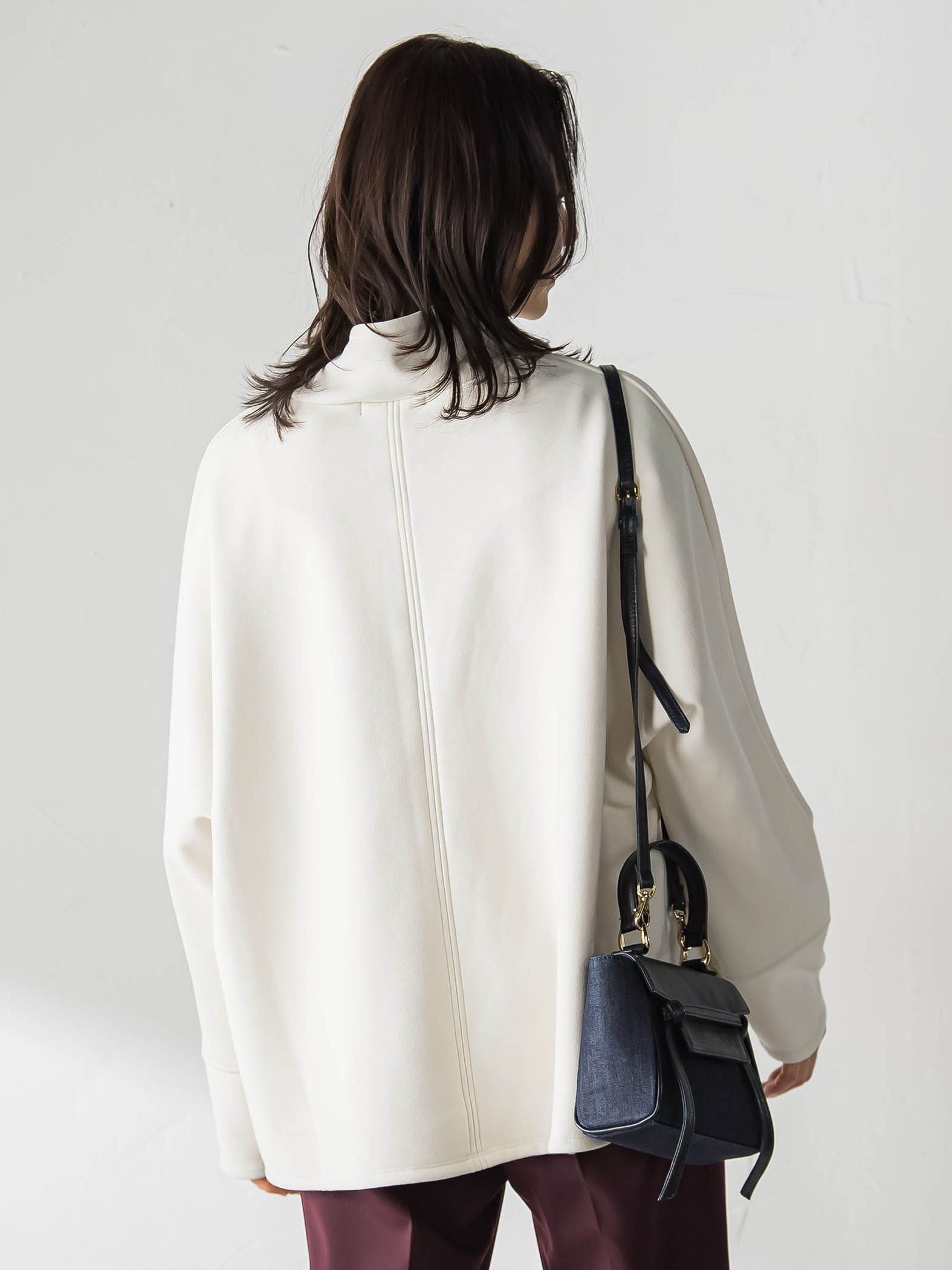 【WEB限定】裏毛布スタンドネックプルオーバー≪毛玉防止・ストレッチ≫