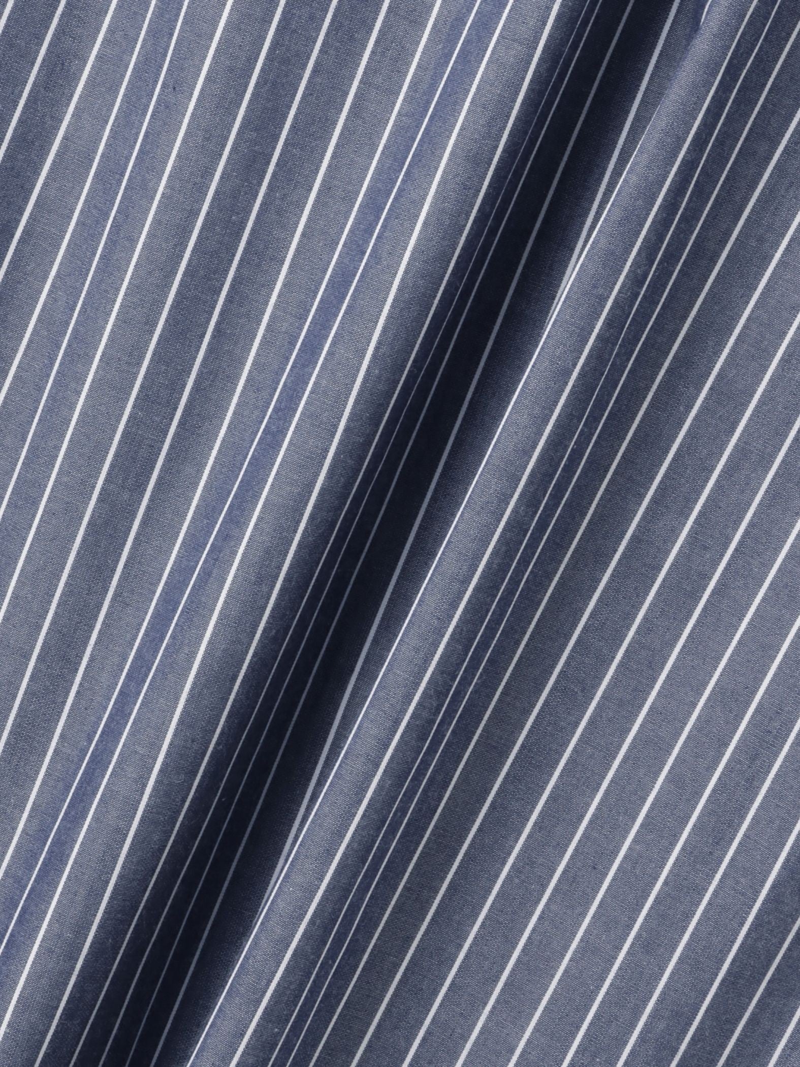 ブロードストライプフリルネックブラウス