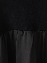 【WEB限定】”1枚でサマになる”とろみサテンふんわりニット