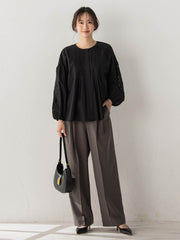 フラワーエンブロイダリーブラウス