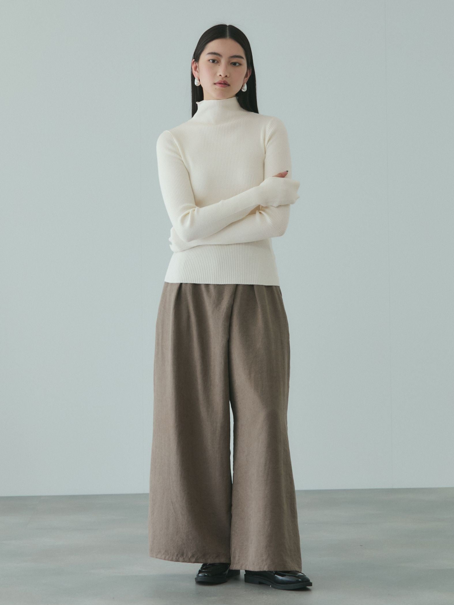 サムホールハイネックニットプルオーバー≪手洗い可能≫