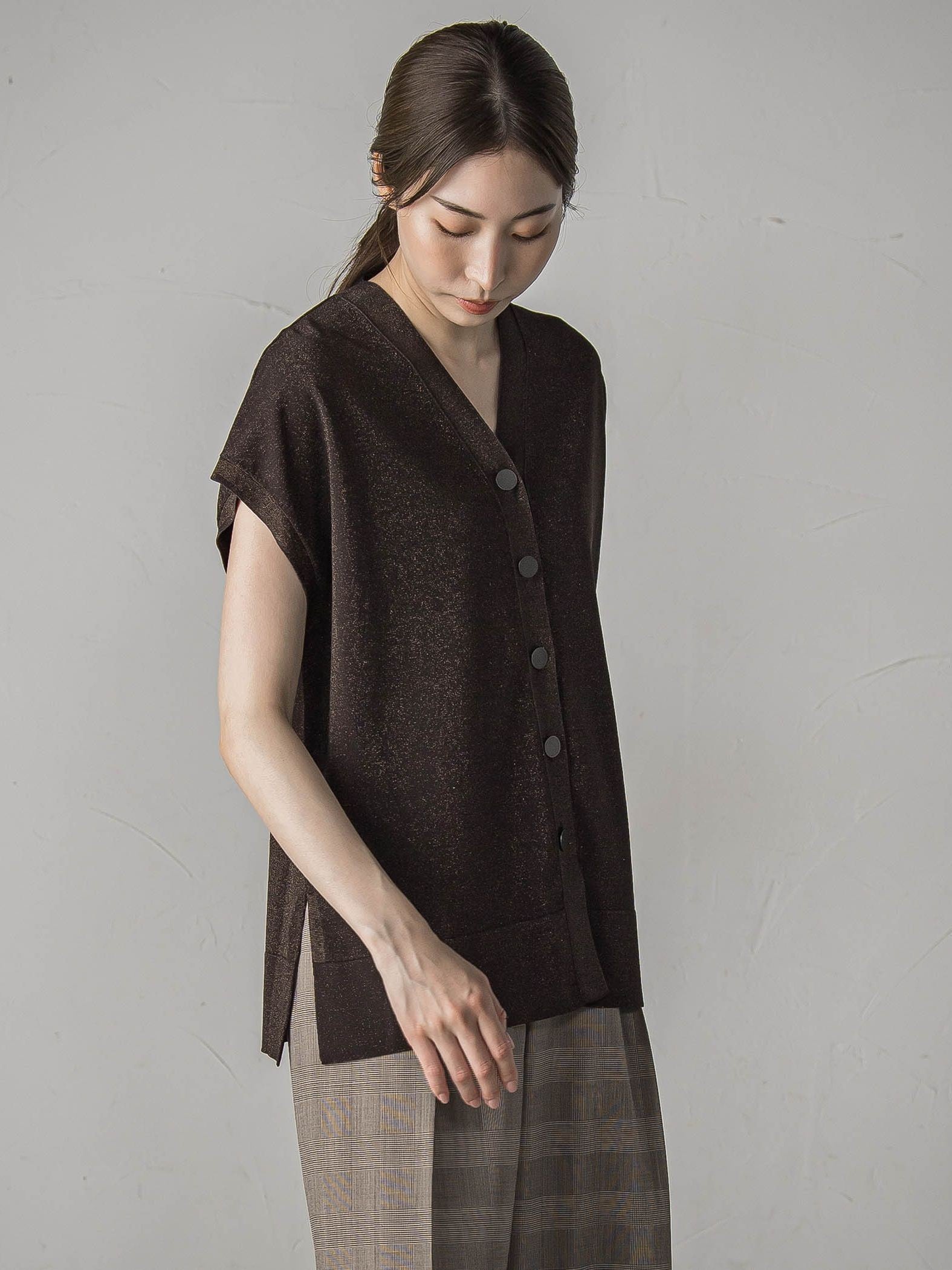 ”一枚でもレイヤードにも”ラメニットジレ≪手洗い可能≫