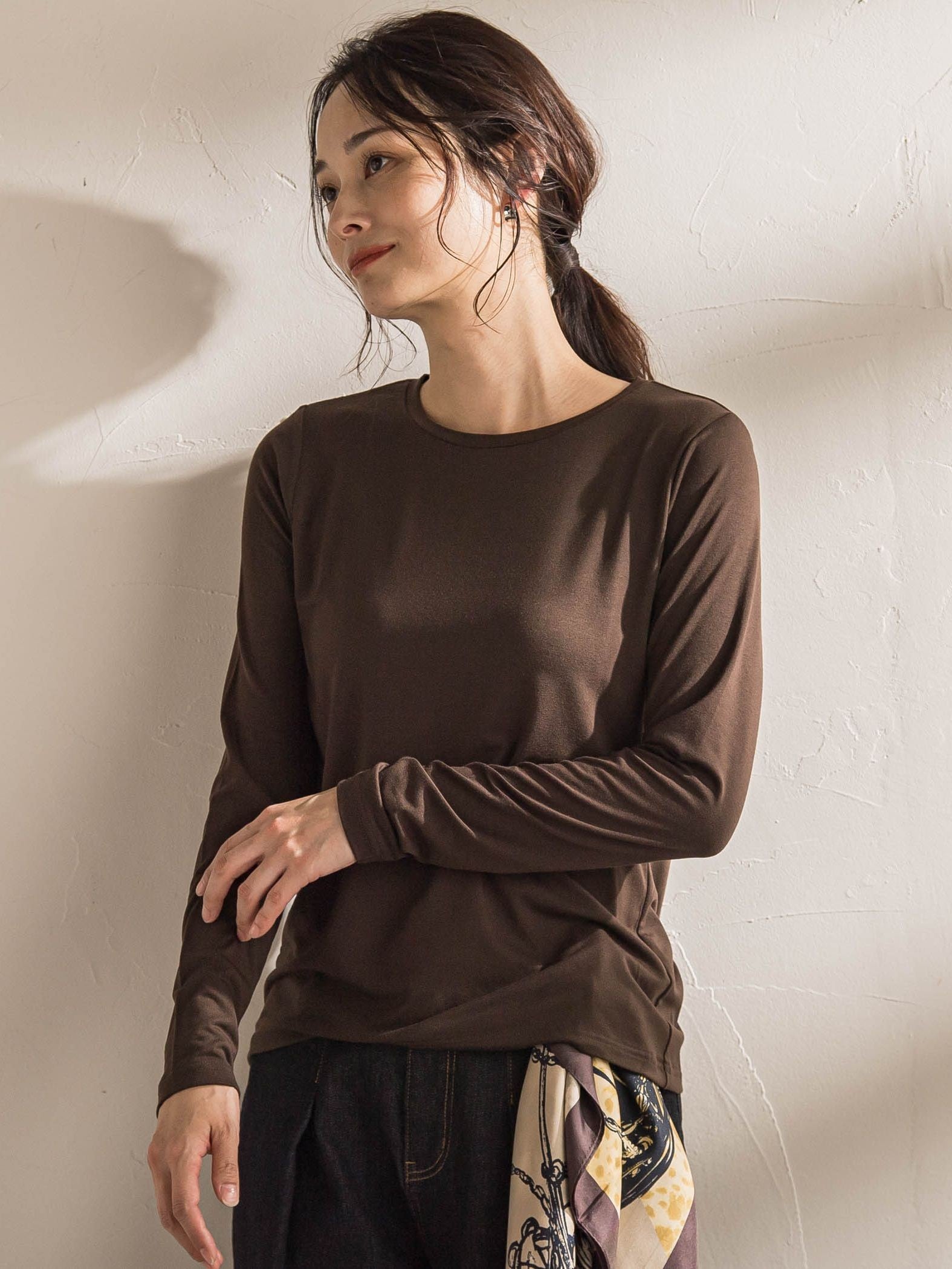 【WEB限定】吸湿発熱スムースタッチカットソー