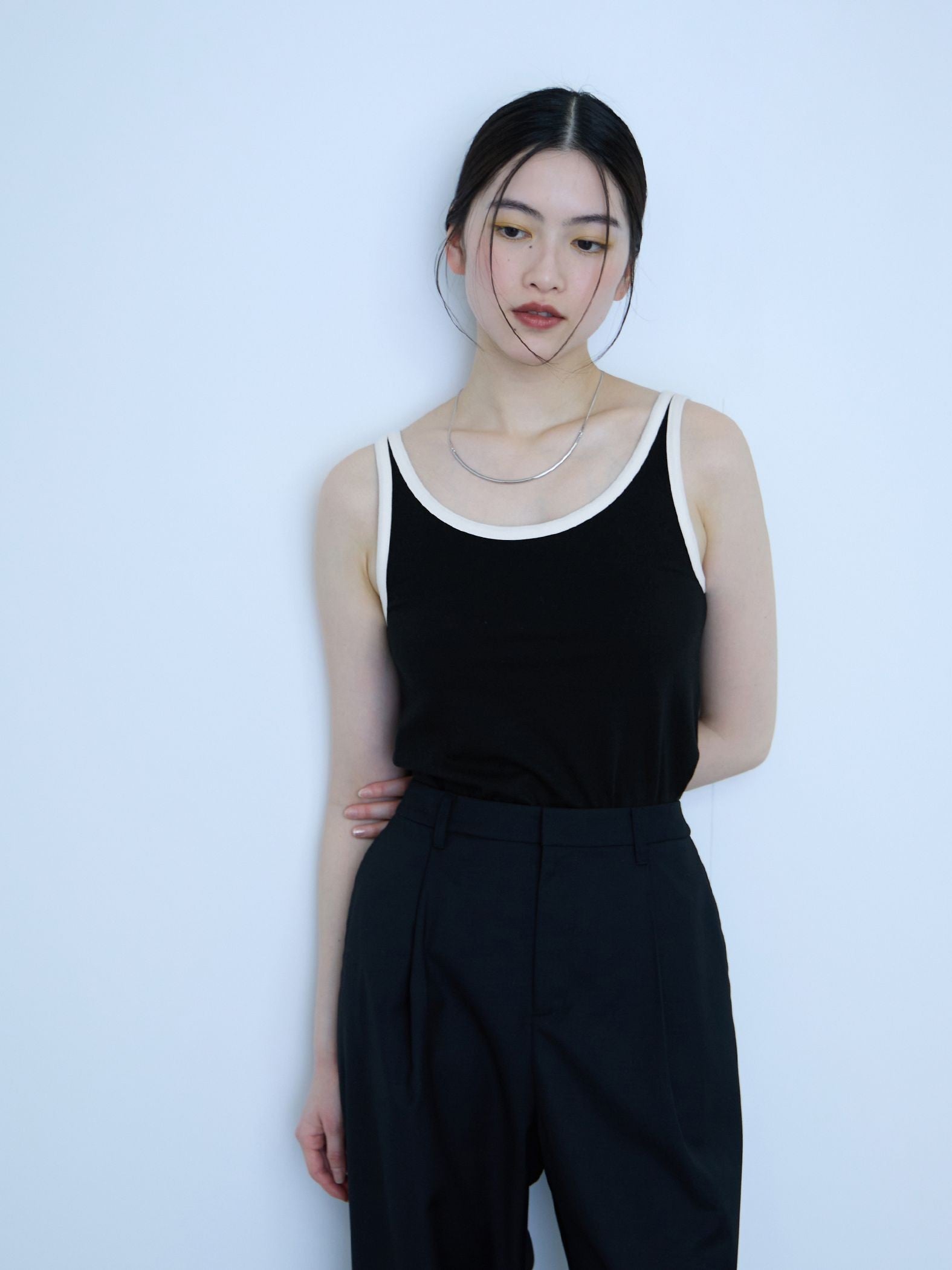 バイカラーパイピングタンクトップ