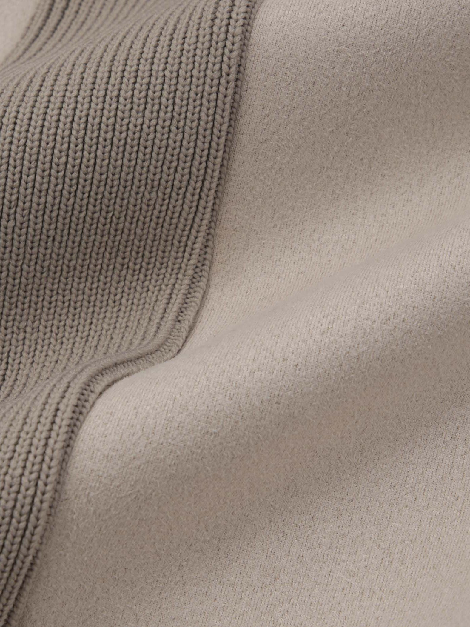 スウェードタッチダンボールプルオーバー≪手洗い可能≫