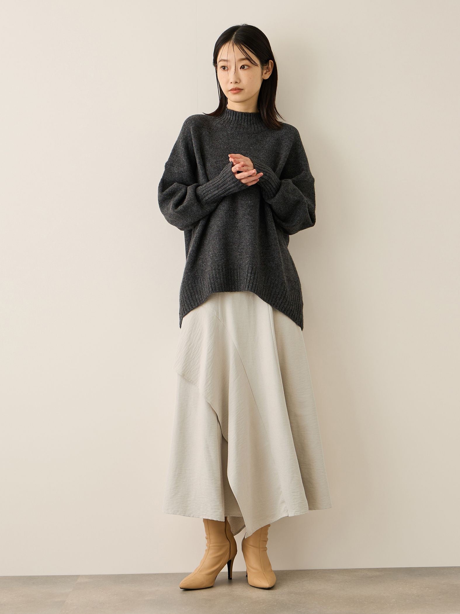 サテンピーチバックアシンメトリースカート≪手洗い可能≫