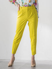 美シルエットテーパードパンツ