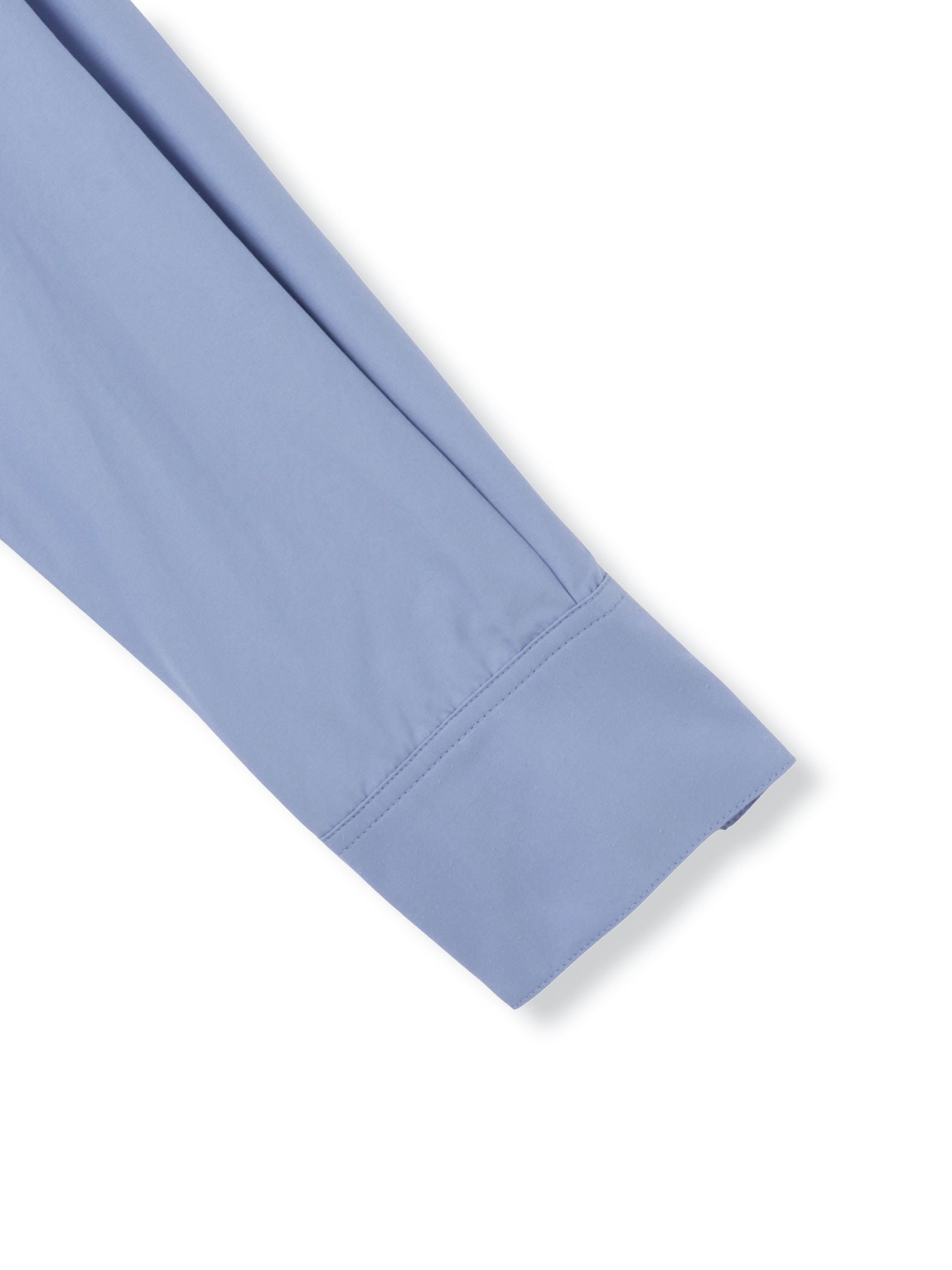 モイストブロードラッフルヘムブラウス