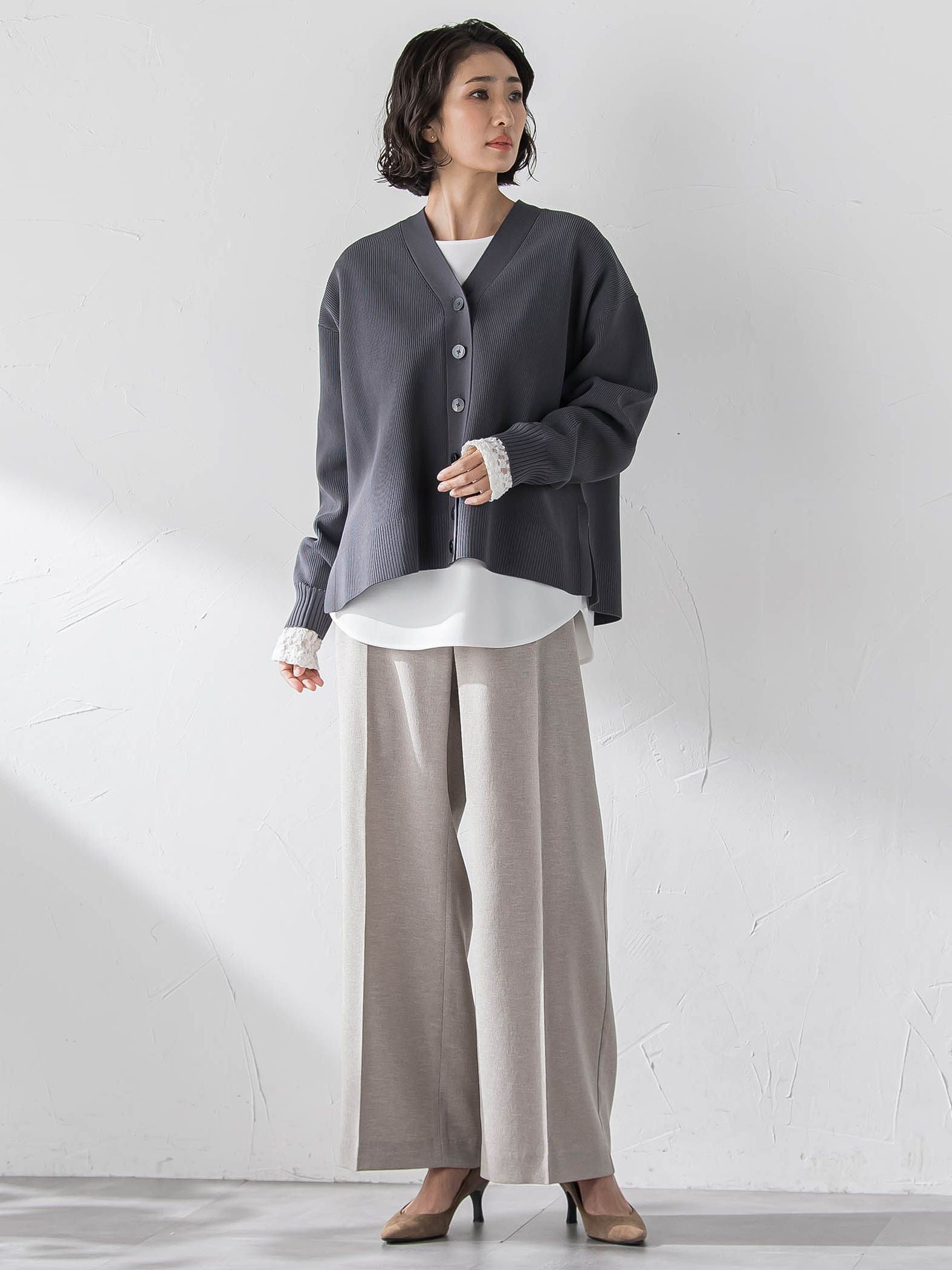 袖口レース切替カットソー