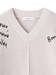 メッセージ刺繍Vネックニットプルオーバー≪手洗い可能≫