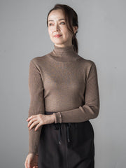 ラメリブタートルニット