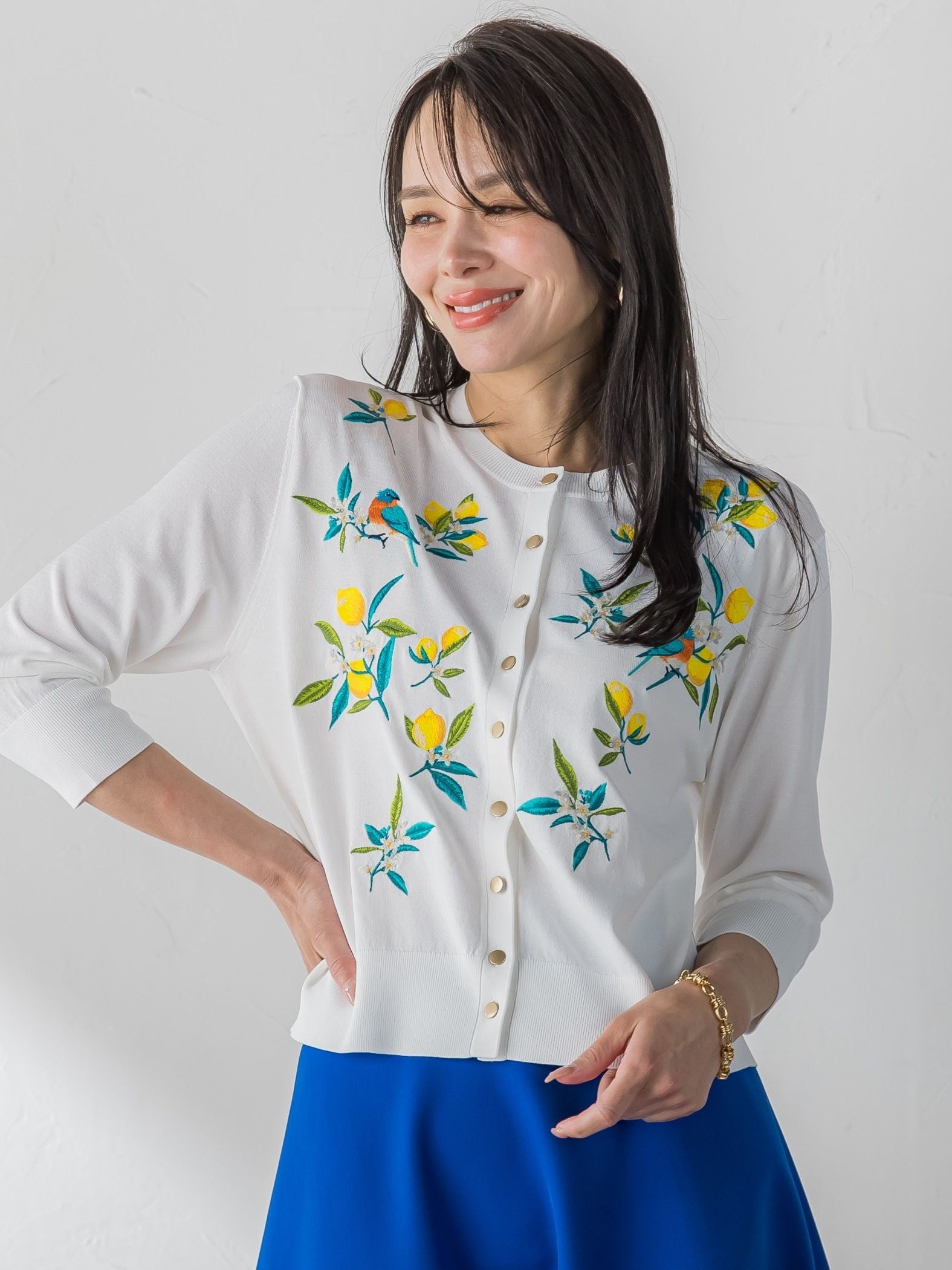 レモン刺繍ニットカーディガン