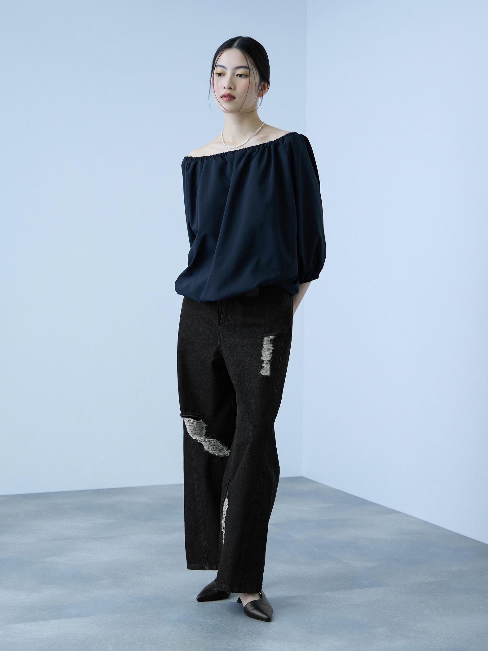 【大人の抜け感】デニムカットオフダメージパンツ