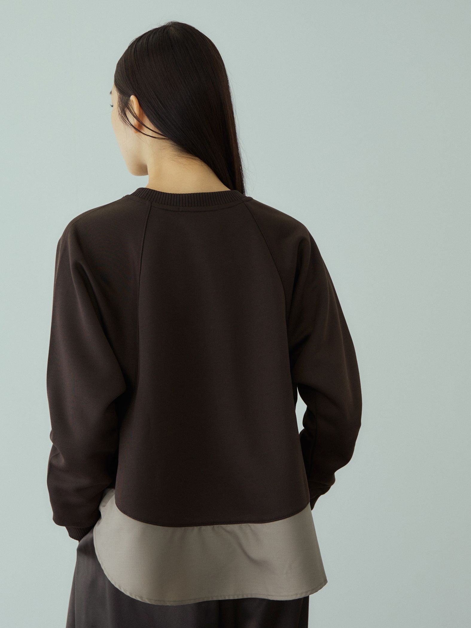 軽量ボンディングバックテールプルオーバー≪洗濯機で洗える≫