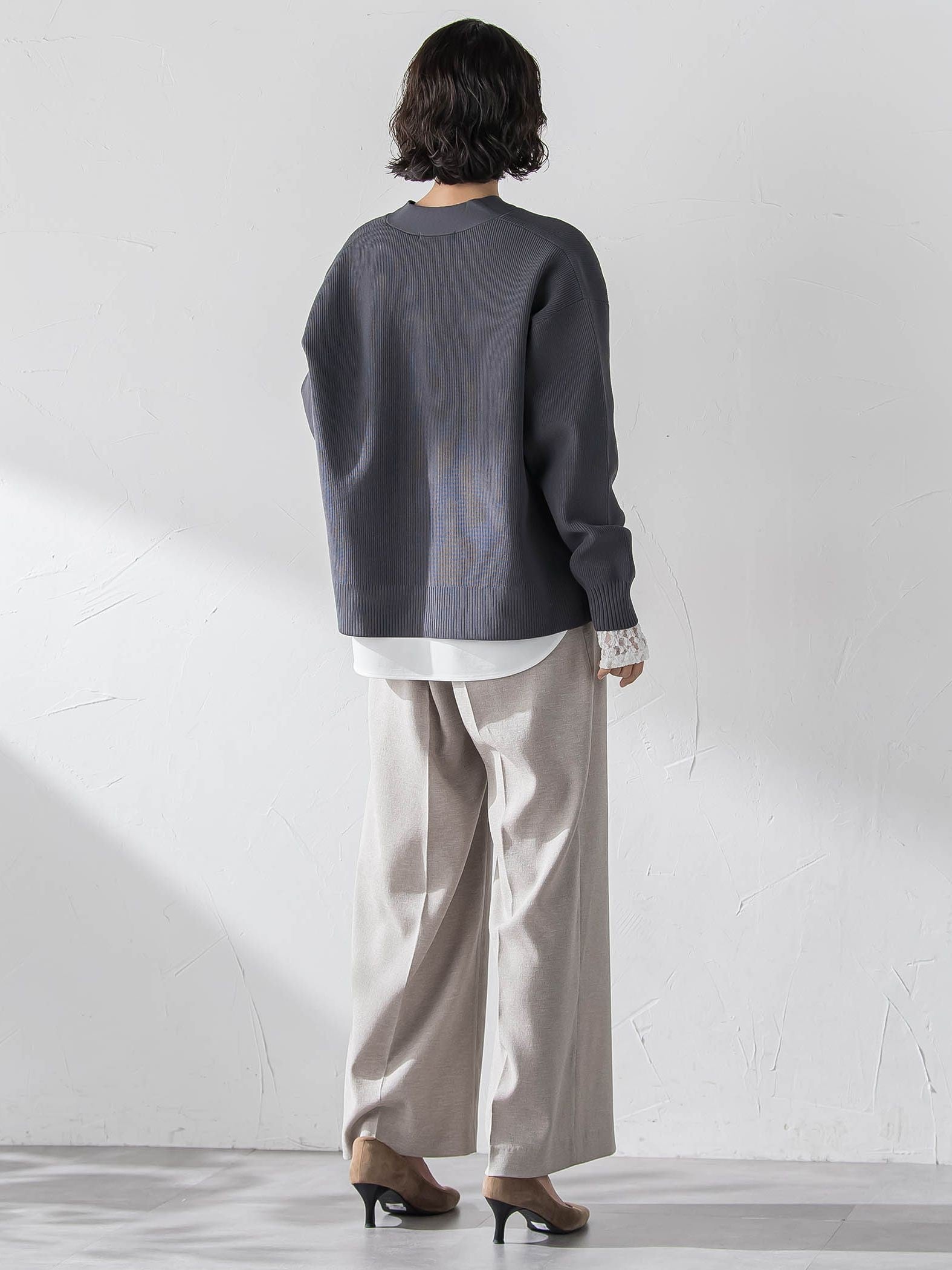 袖口レース切替カットソー