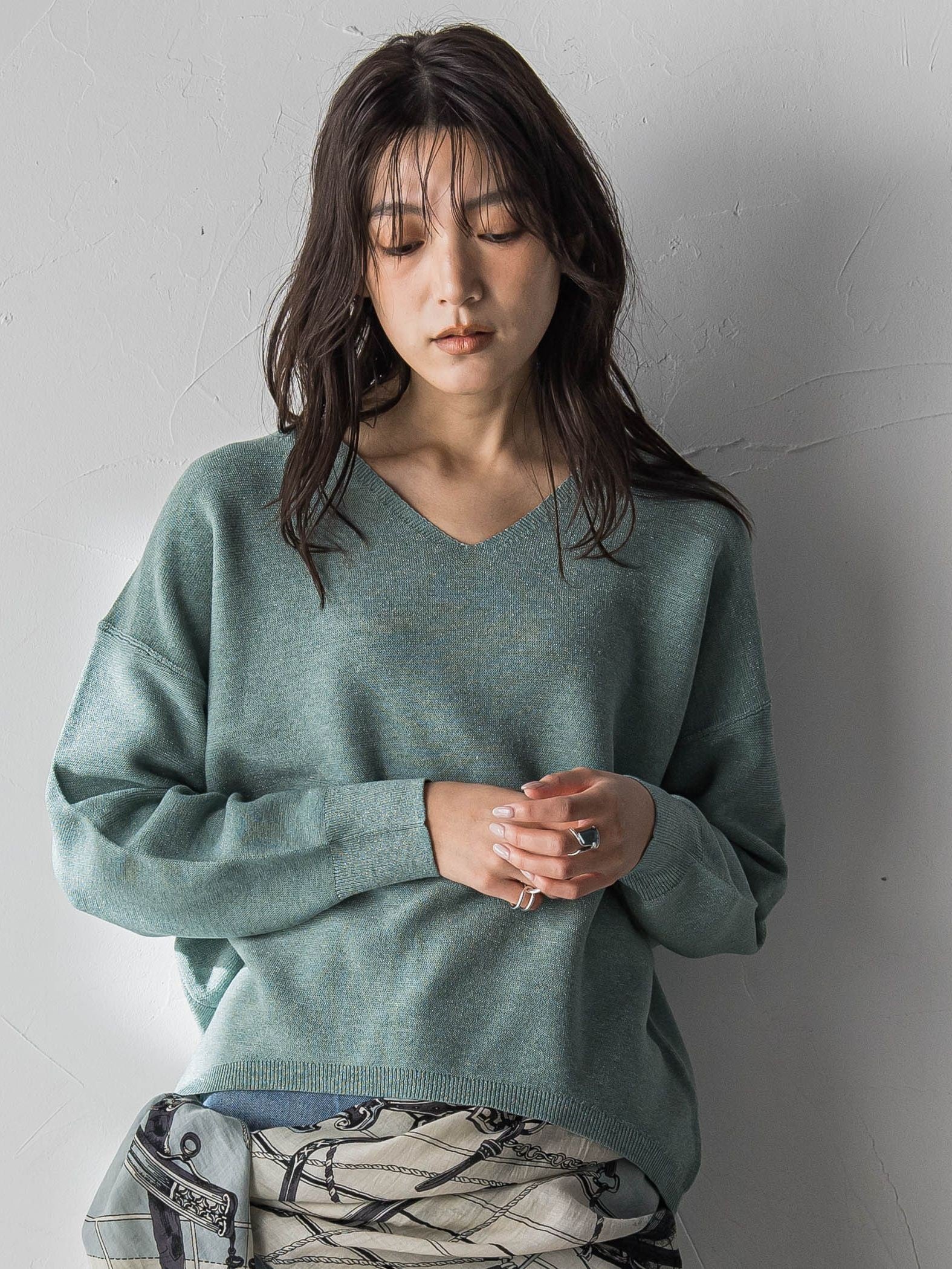 Vネックラメガーターニットプルオーバー≪手洗い可能≫