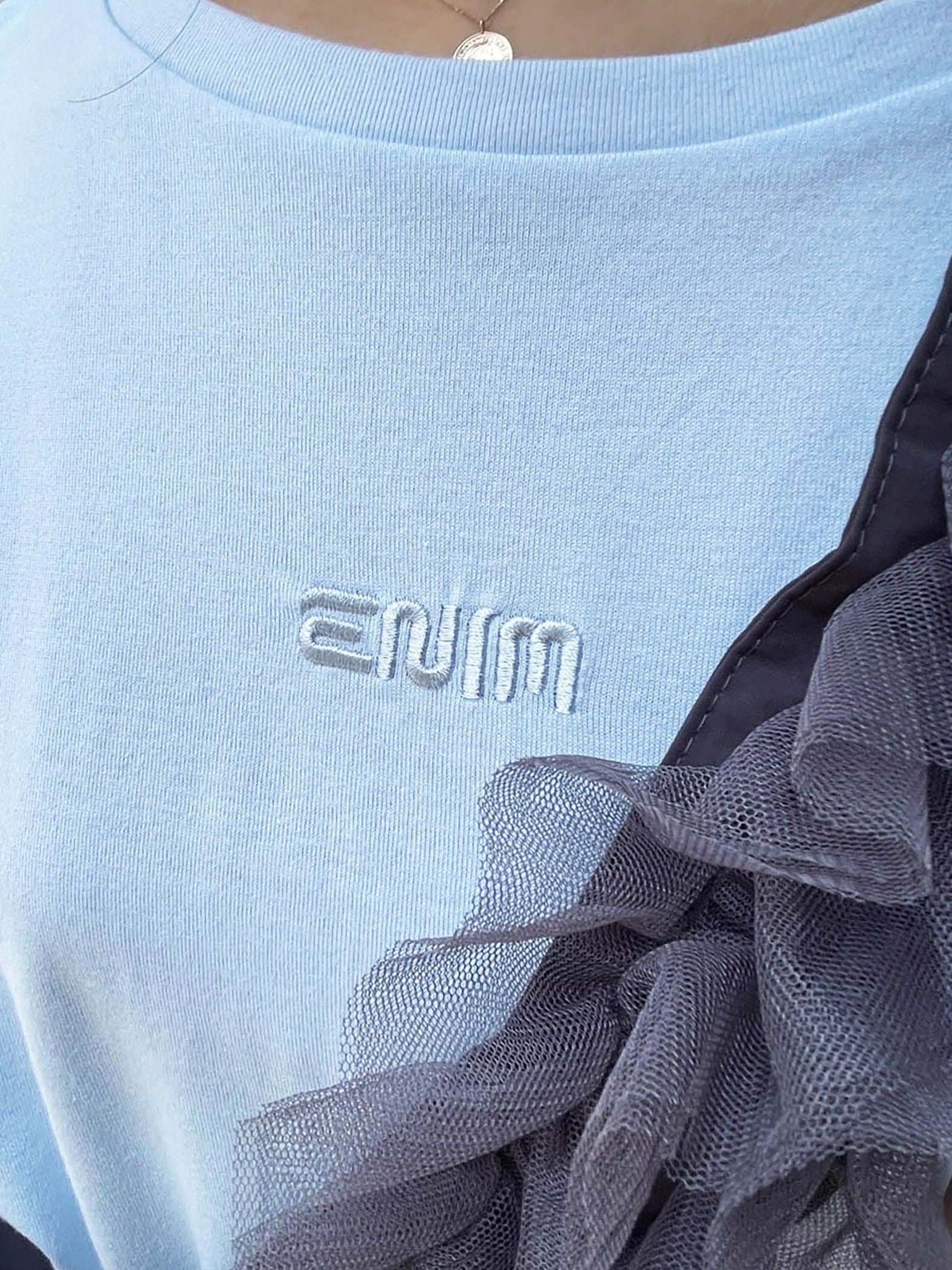 【ENIM BY VICKY】ハイゲージENIMロゴ刺繍Tシャツ《手洗い可能》