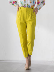 美シルエットテーパードパンツ