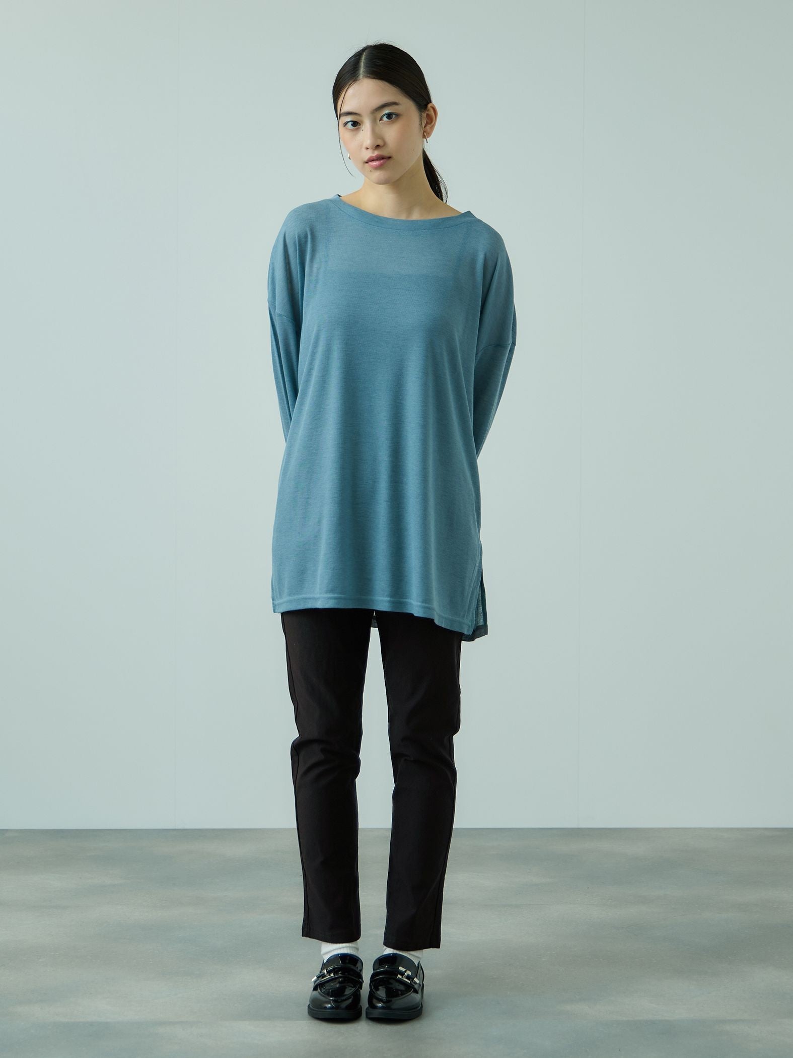 HAKIYASEブラッシュバックテーパードパンツ≪手洗い可能≫