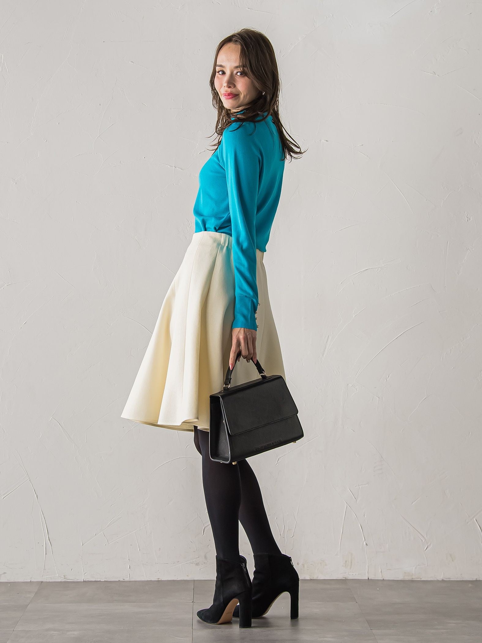 BRISBANEハイネックニット