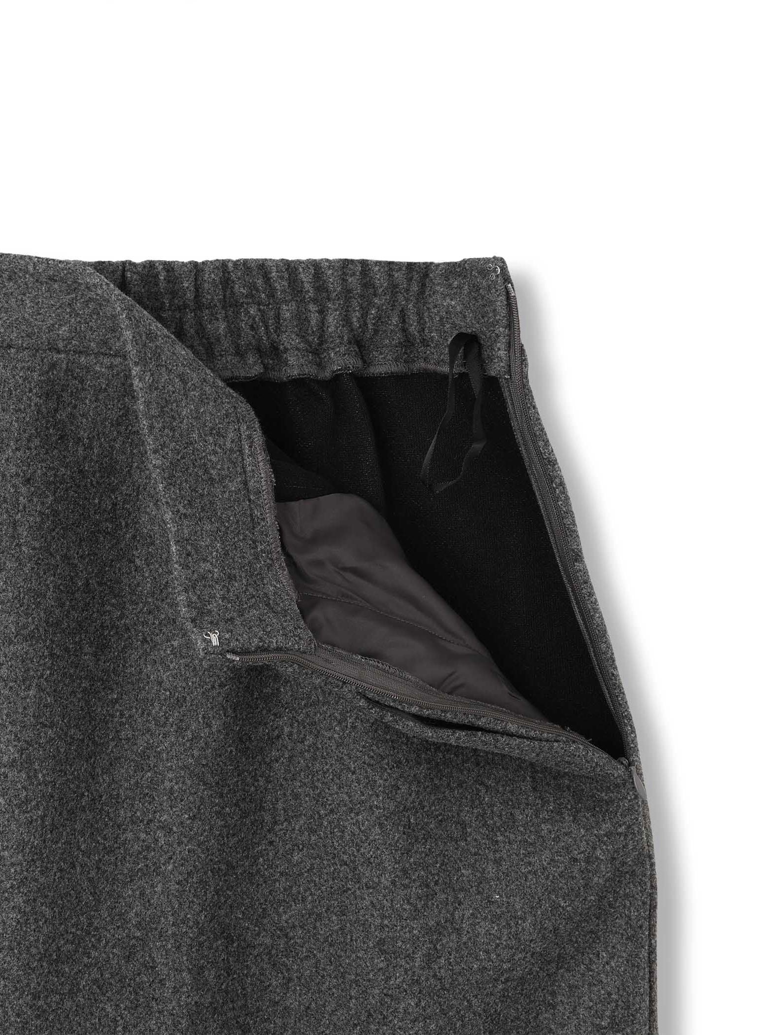 ウールライクフリルヘムAラインスカート