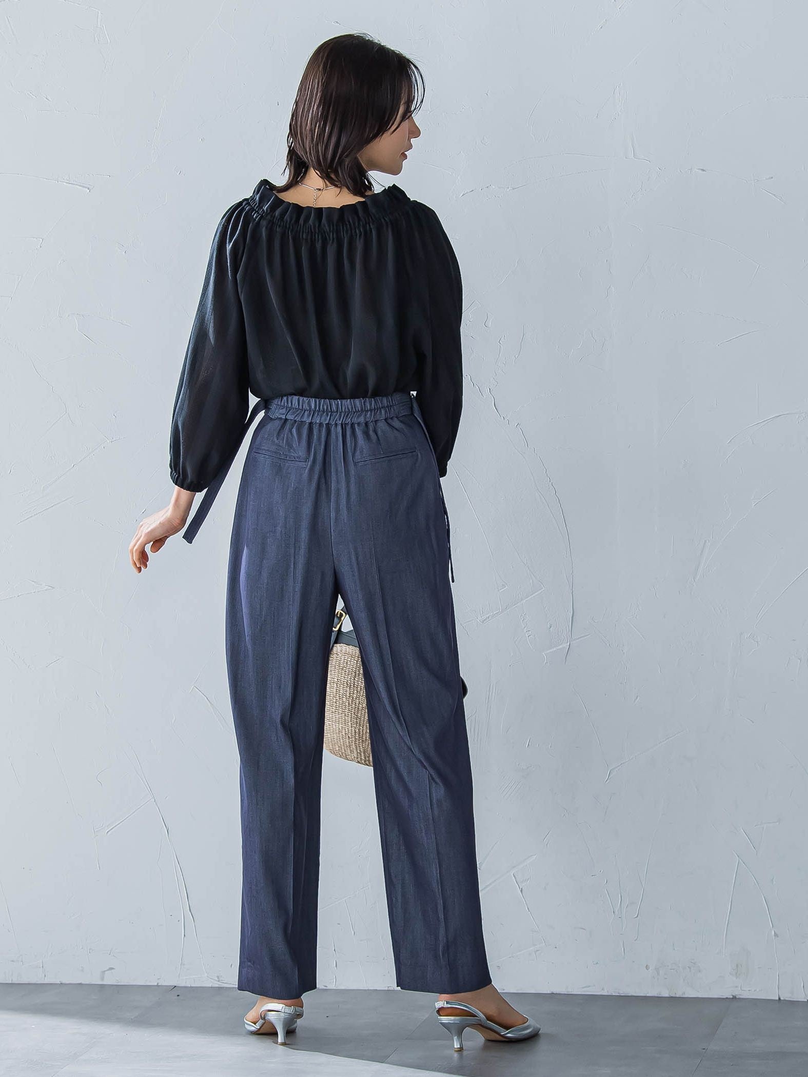 カーヴィシルエットパンツ≪洗濯機で洗える≫