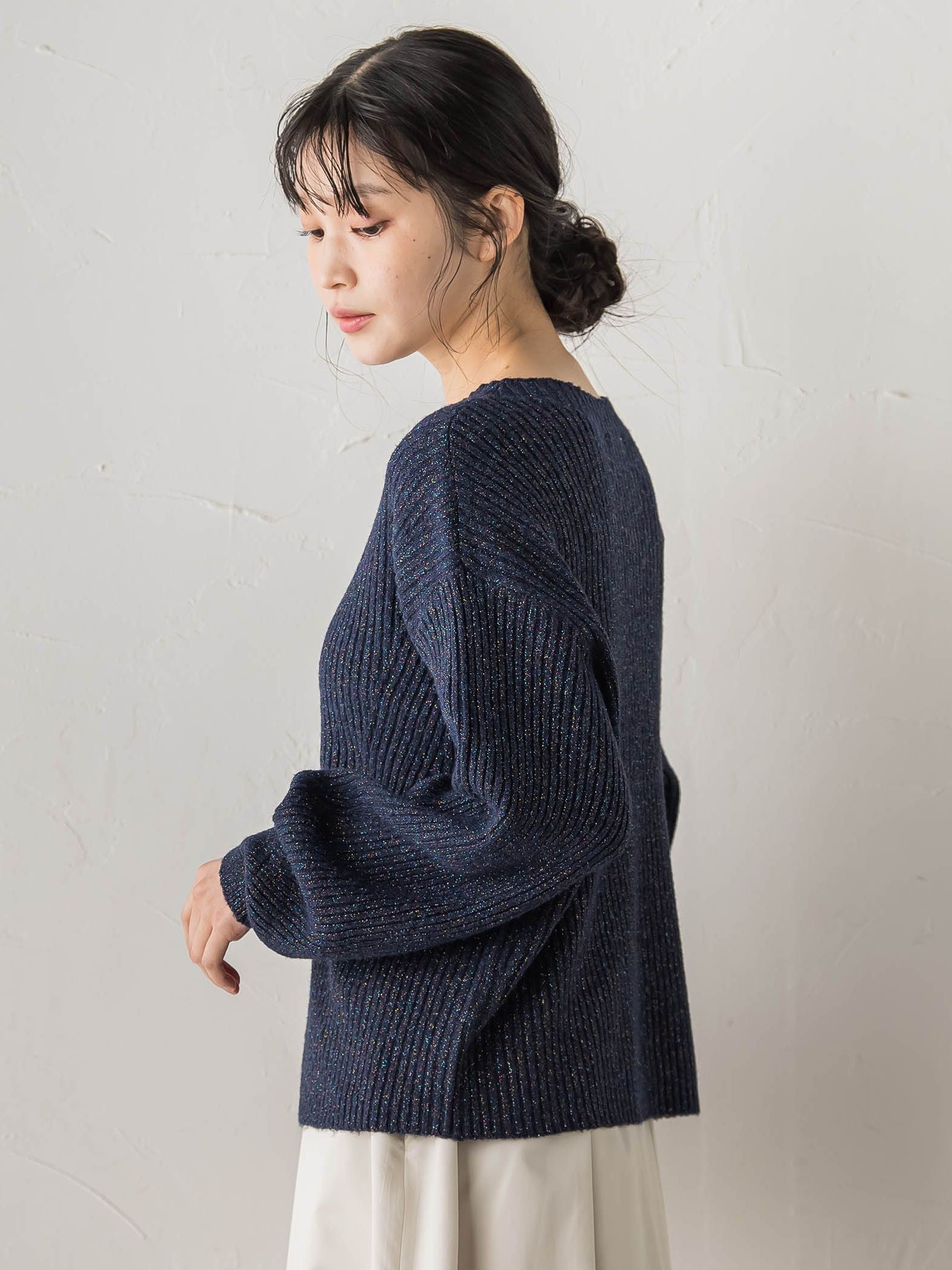【WEB限定カラーあり】ラメボトルネックプルオーバー≪手洗い可能≫
