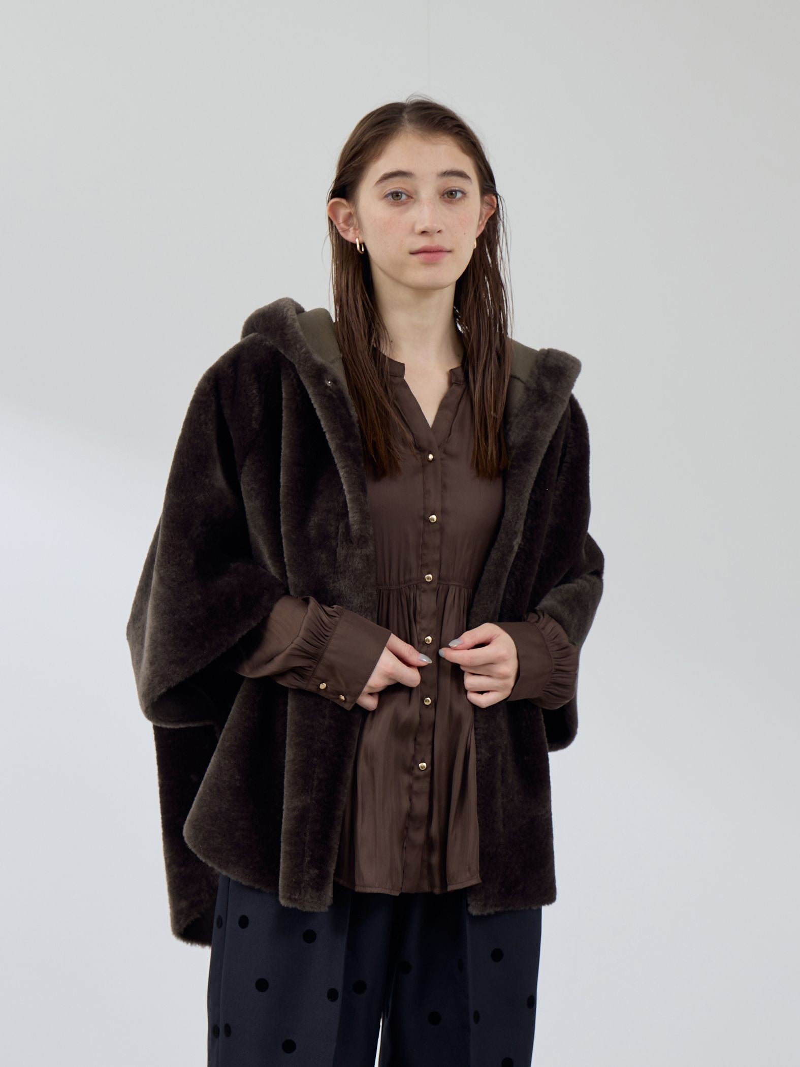 ショートファーボンディングケープコート