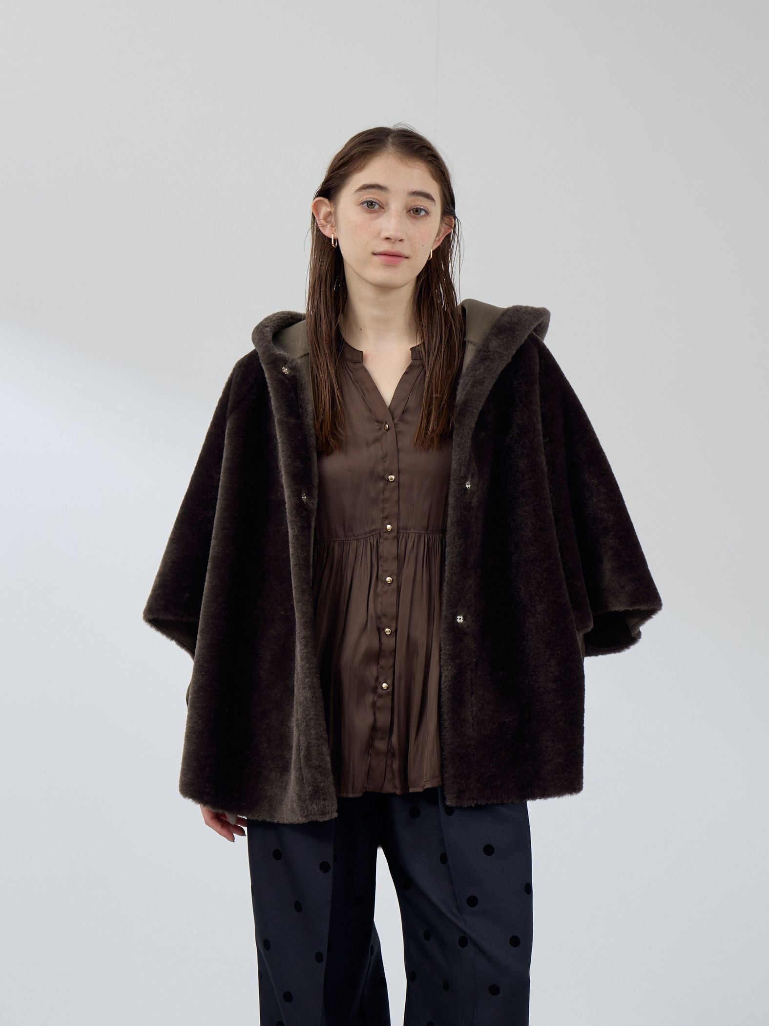 ショートファーボンディングケープコート