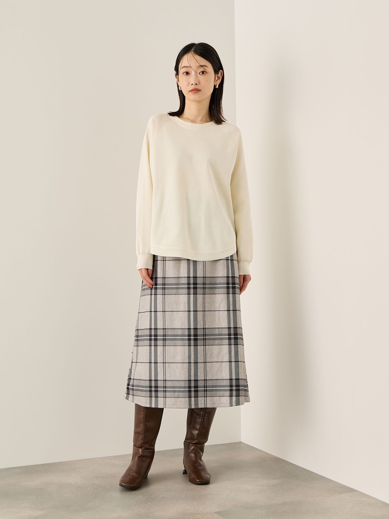 エアリーグリッターラウンドヘムニット≪手洗い可能≫