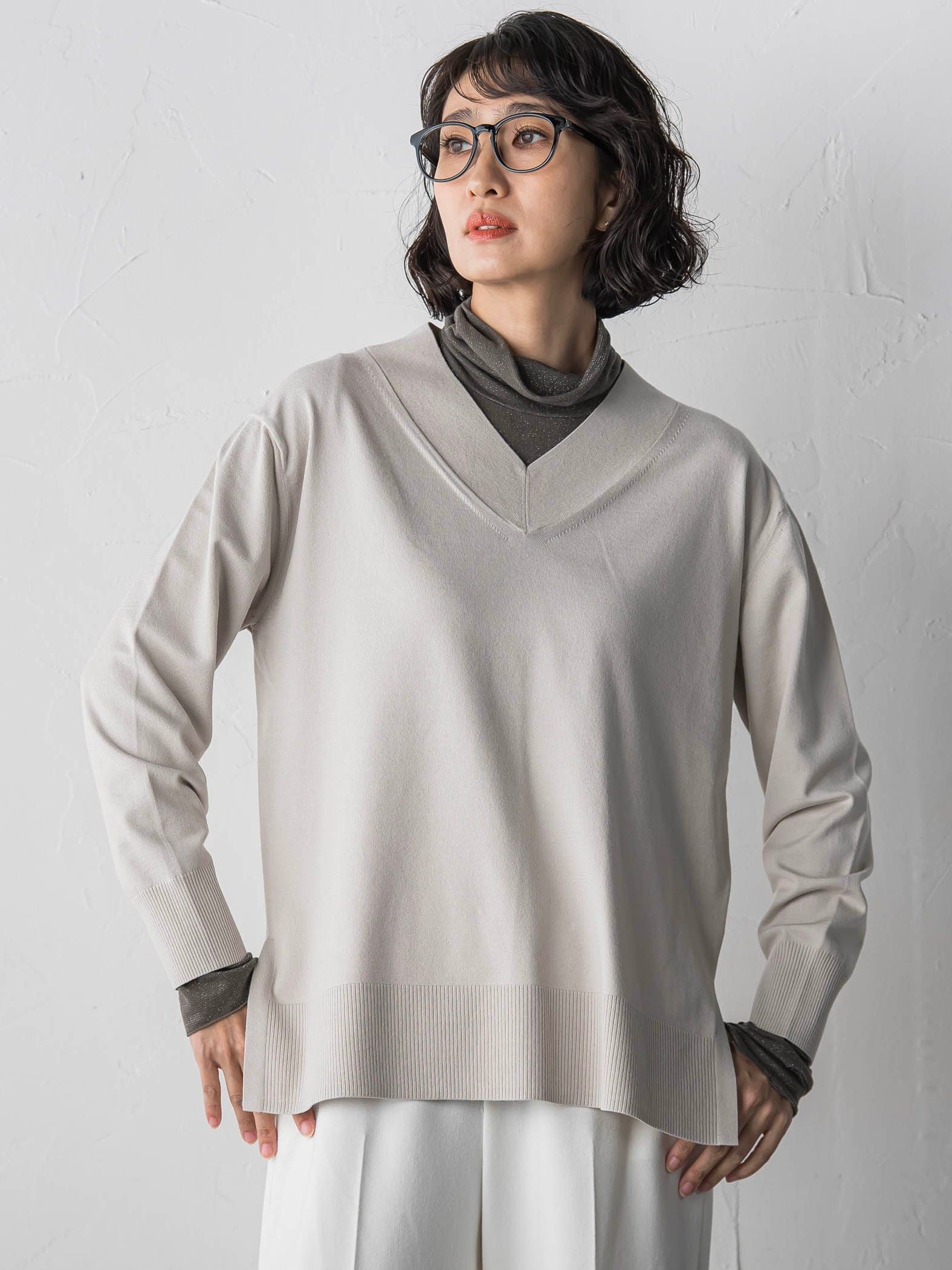 Vネックニット≪手洗い可能≫