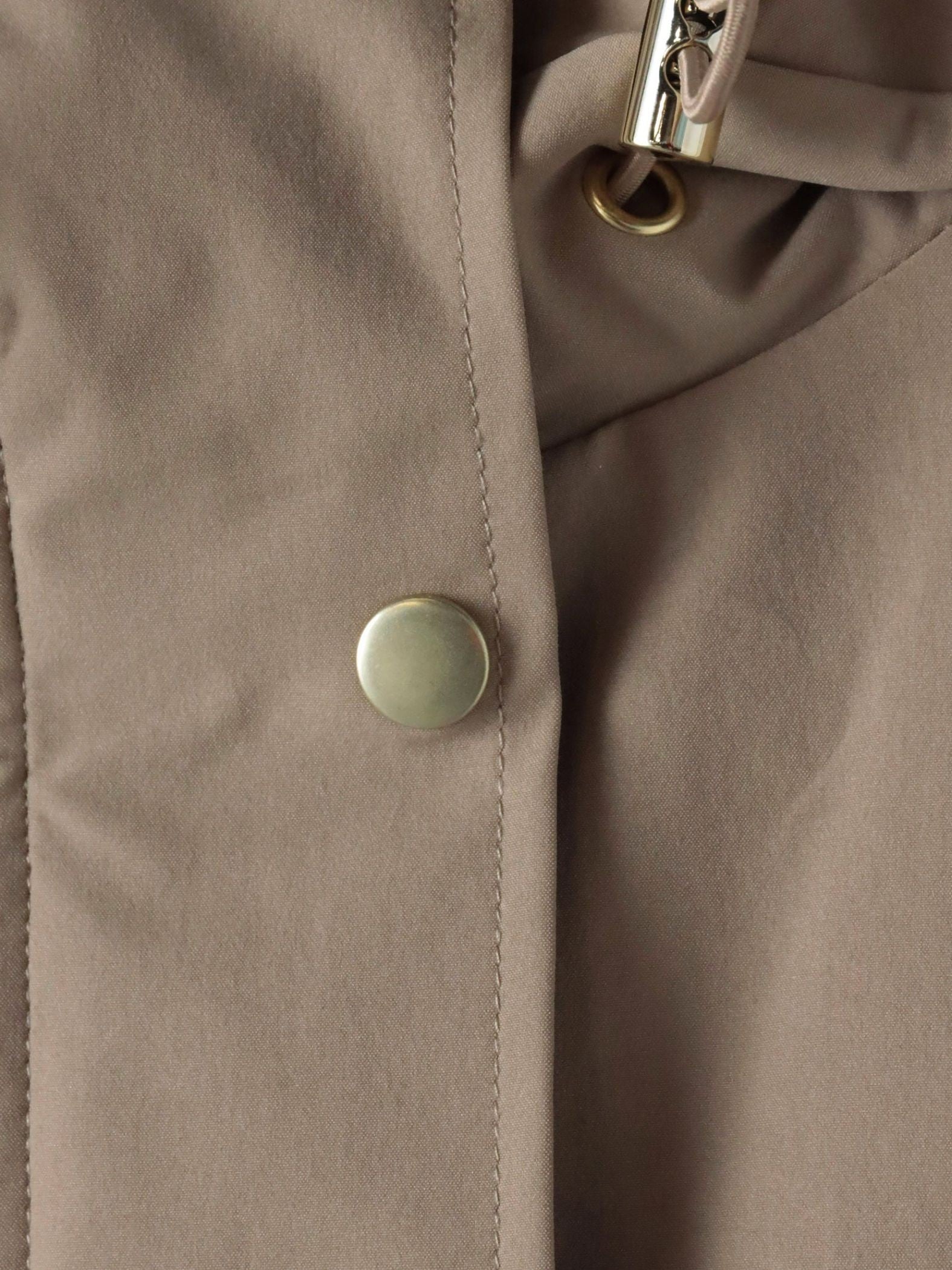 【WEB限定】”シルエット自在な毎日着たくなる”マウンテンパーカー