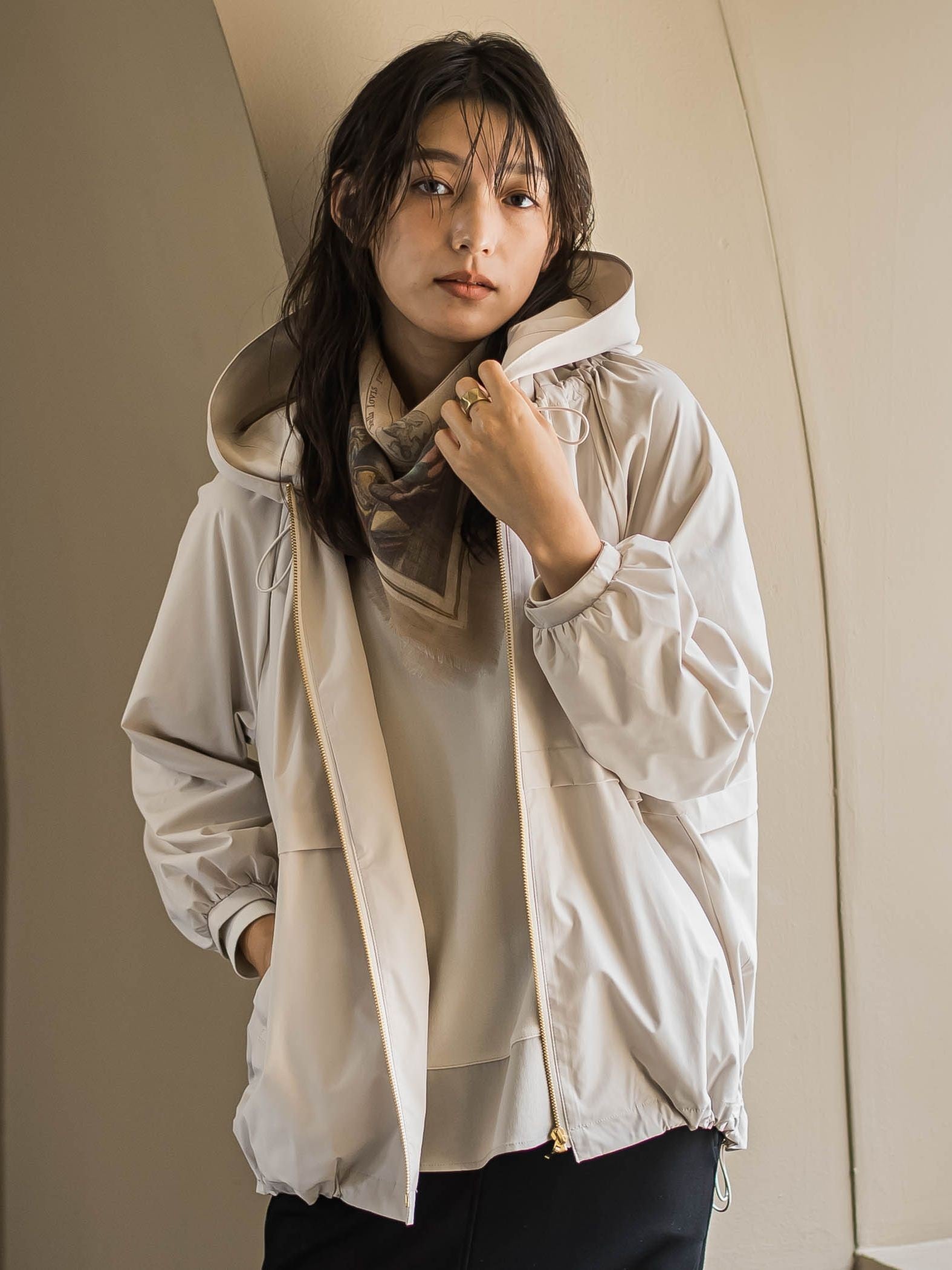 ストレッチタフタフーディブルゾン