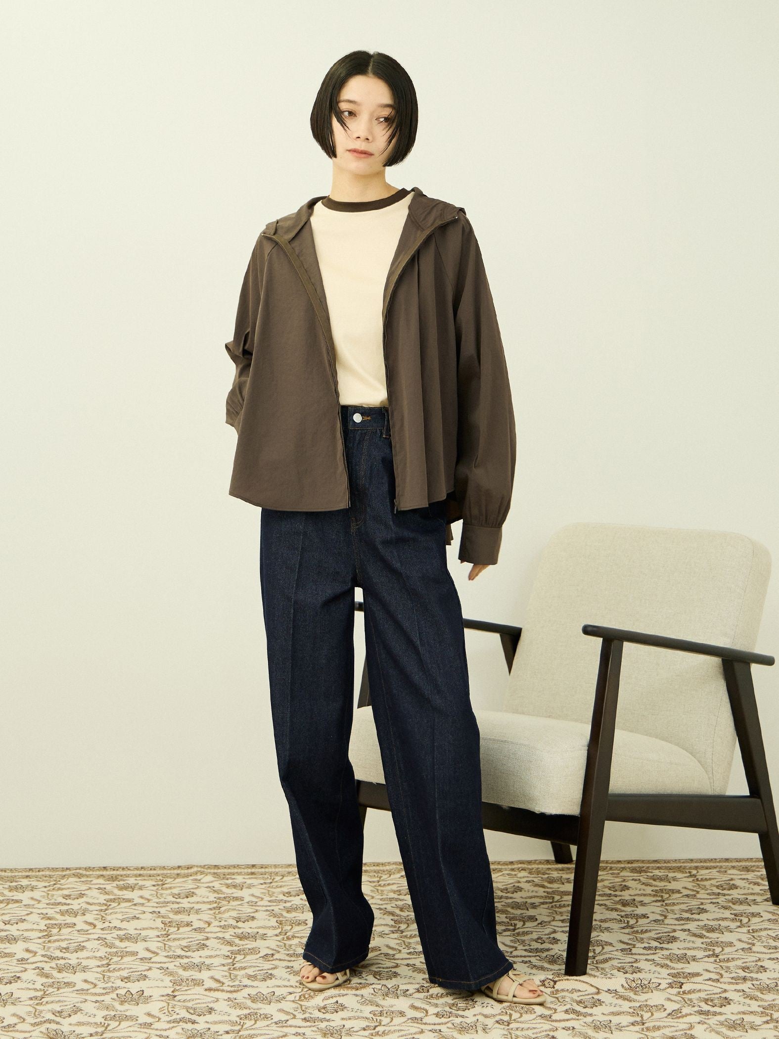 サイドゴムセンタープレス ストレートデニムパンツ