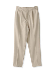 美シルエットテーパードパンツ