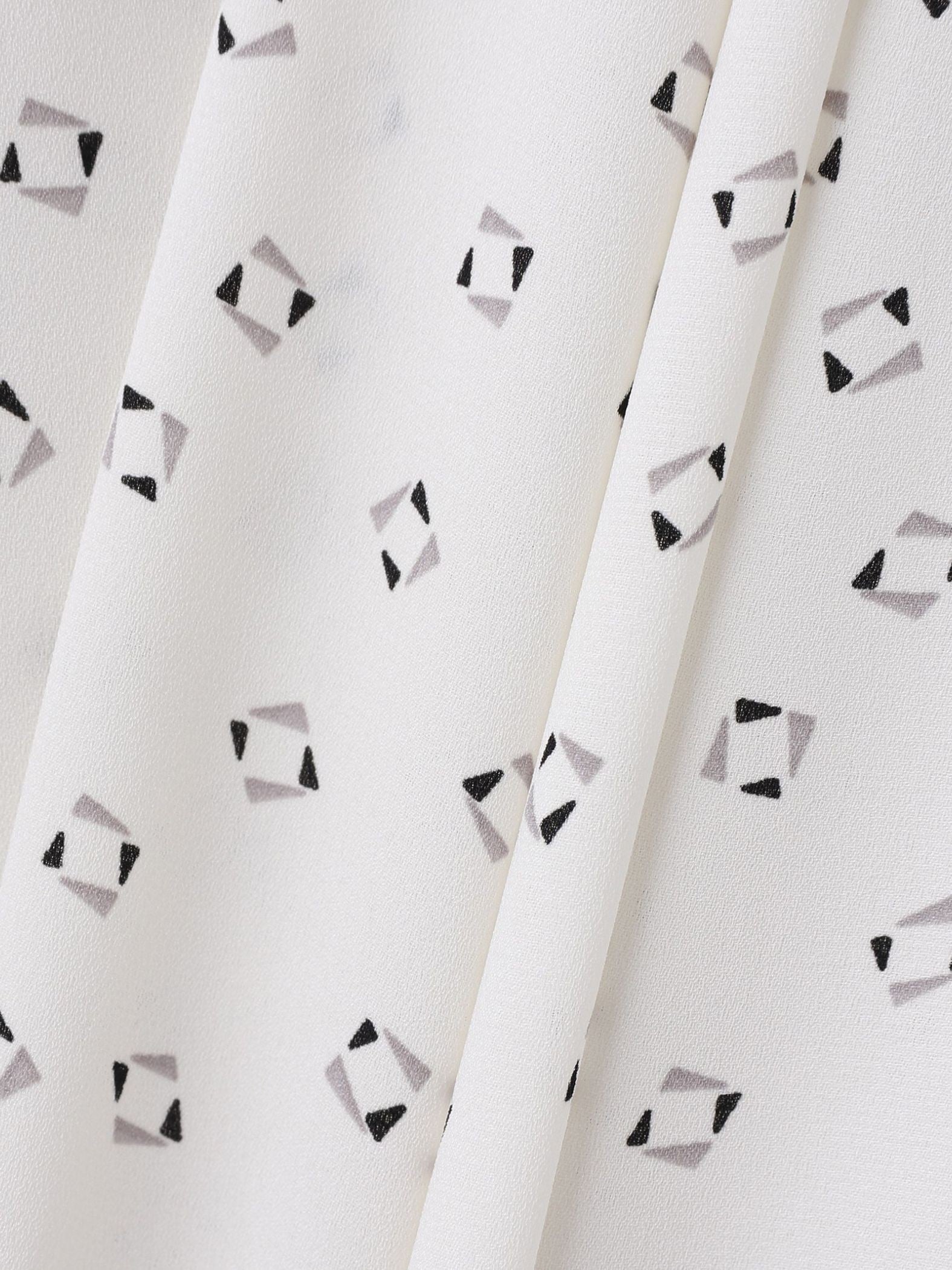 【WEB限定】バックサテン小紋プリントブラウス