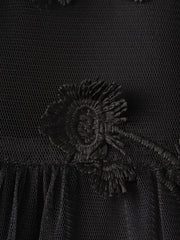 フラワー刺繍チュールスカート