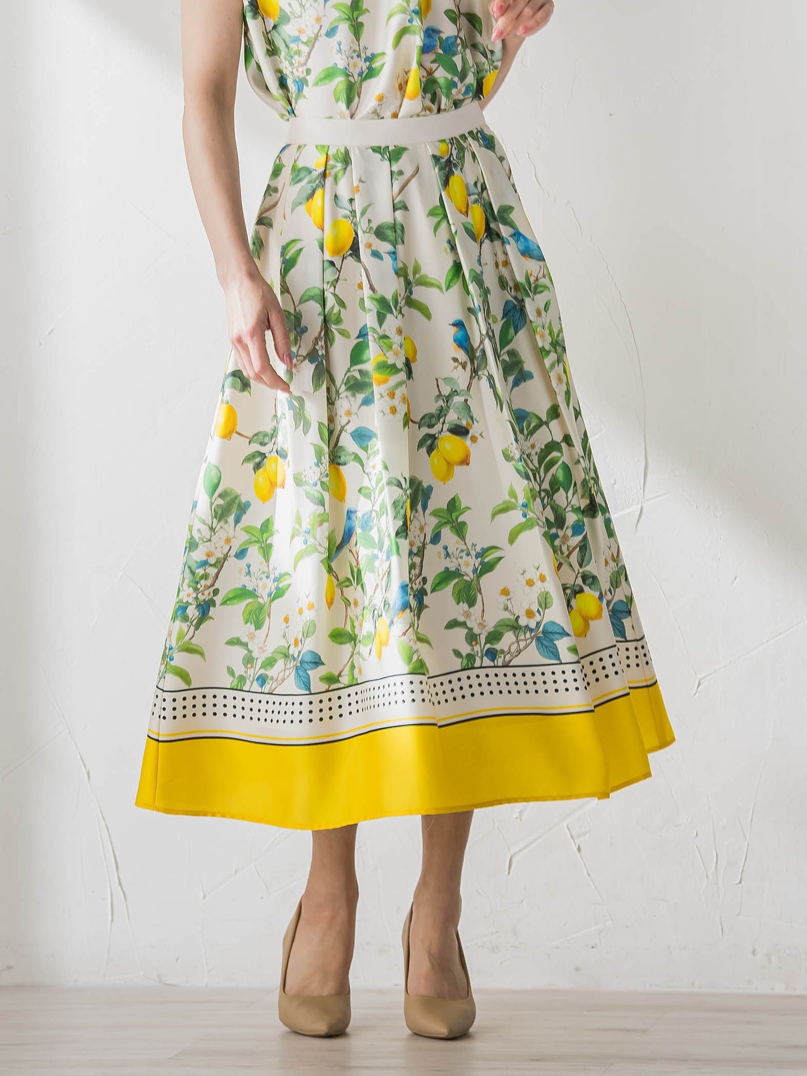 レモンプリントスカート