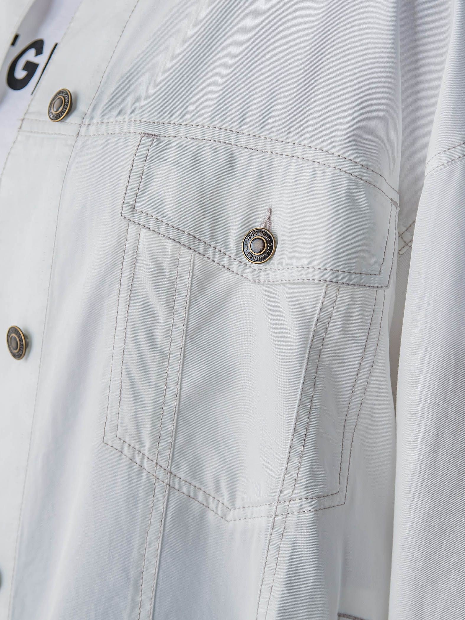 ゆれるデニムジャケット