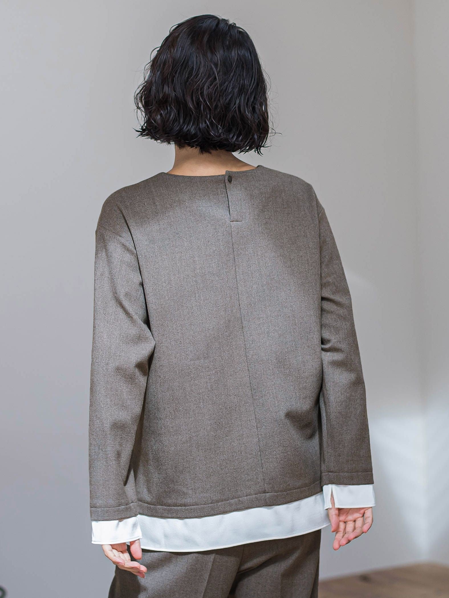 【大きいサイズ】ピクシエスタVネックブラウス