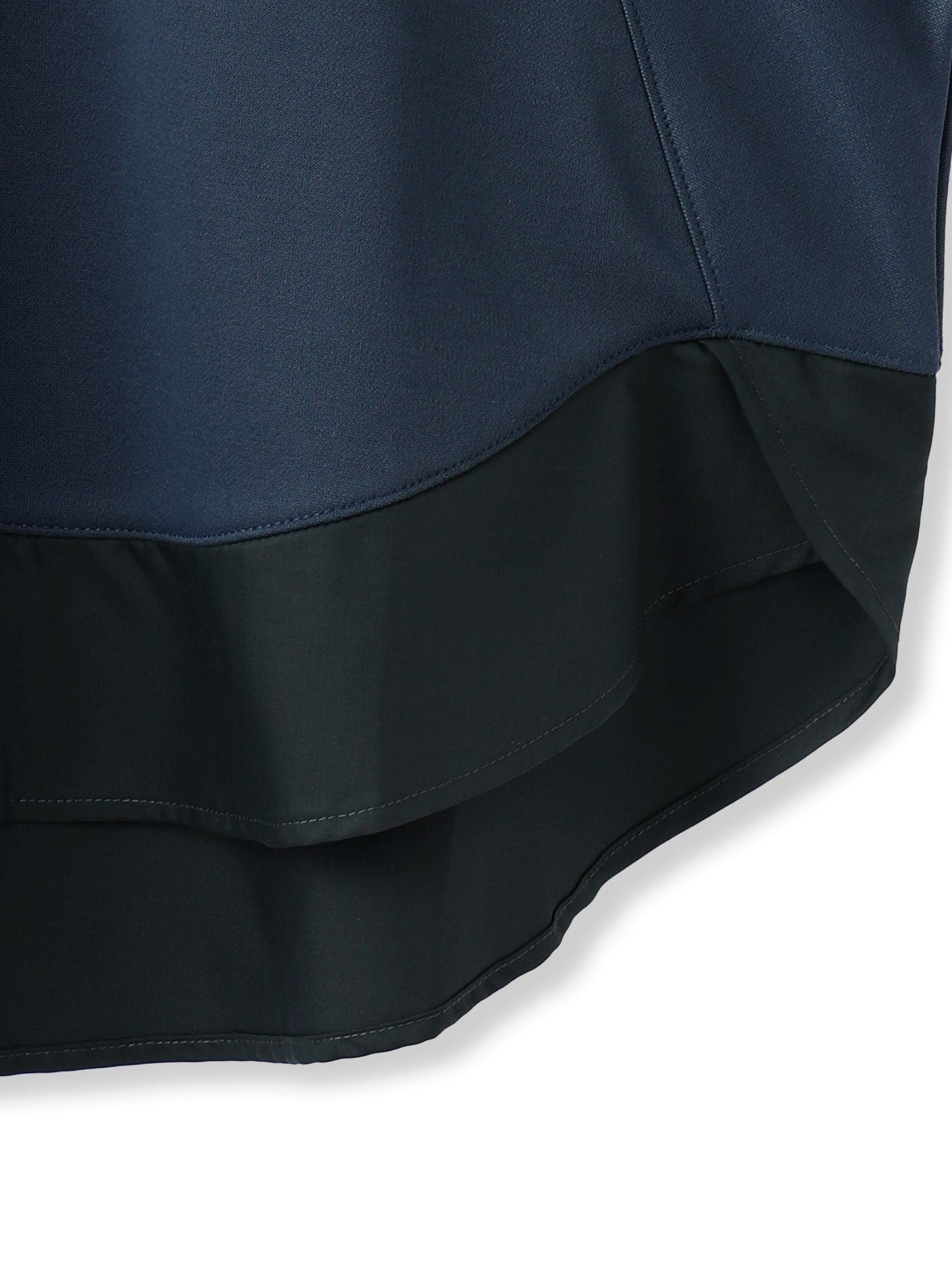 軽量ボンディングバックテールプルオーバー≪洗濯機で洗える≫