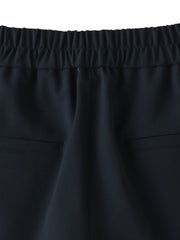 美シルエットテーパードパンツ