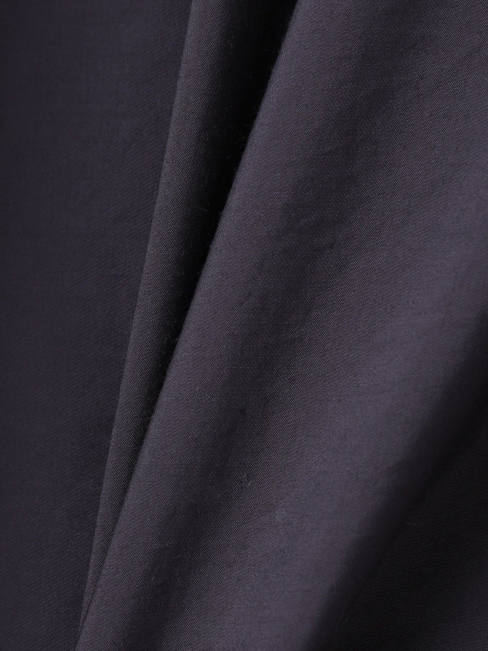 ラッフルレーヨンブラウス