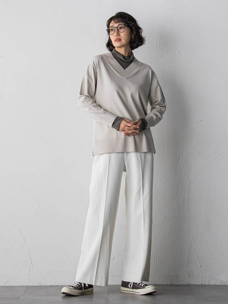 Vネックニット≪手洗い可能≫